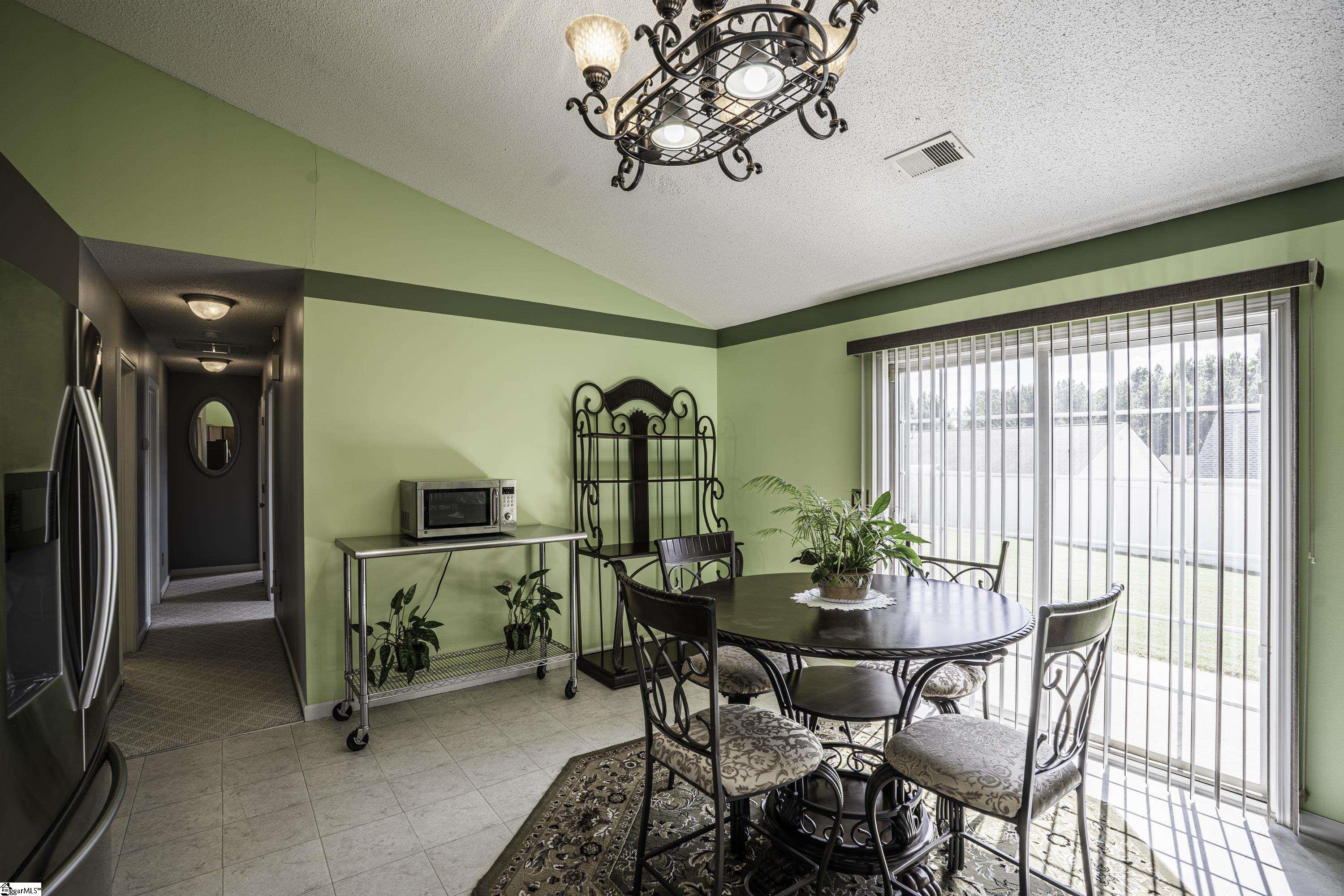 136 Bellweather Drive Duncan, SC 29334 - Photo 6 of 27