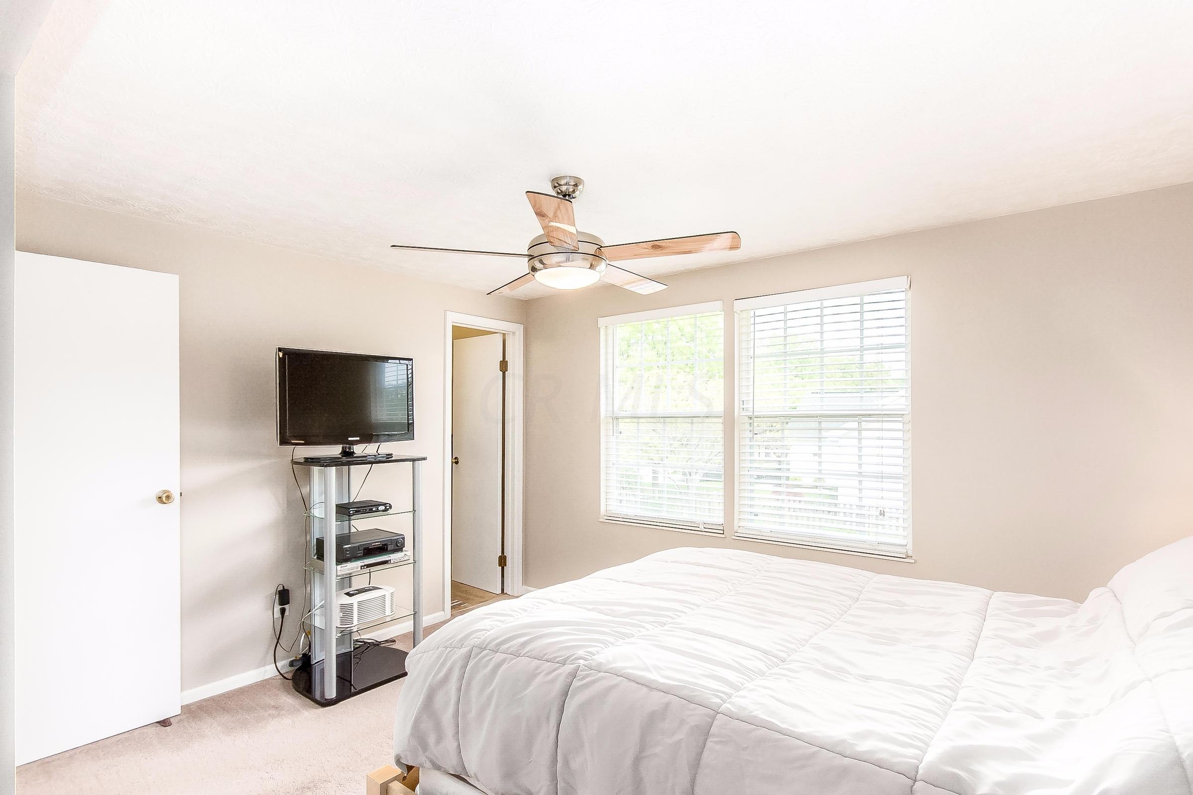 5418 Davidson Road Hilliard, OH 43026 - Photo 11 of 26 Gallery Image 11