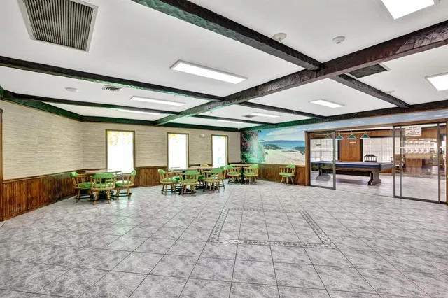 $159,900 | 4270 Northwest 40th Street, Unit 302, Lauderdale Lakes, FL 33319