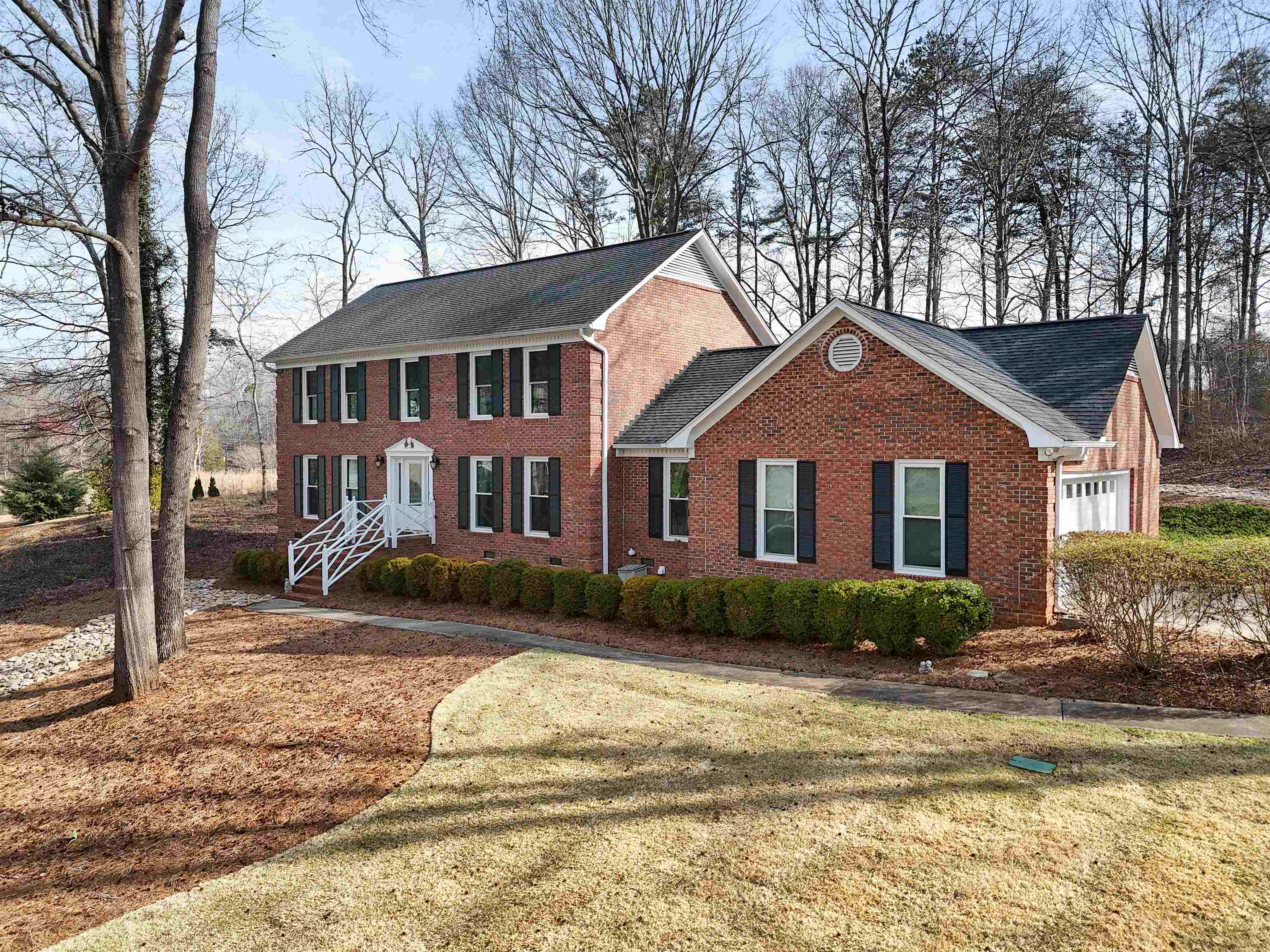 386 East Killarney Lake Moore, SC 29369 - Photo 2 of 39