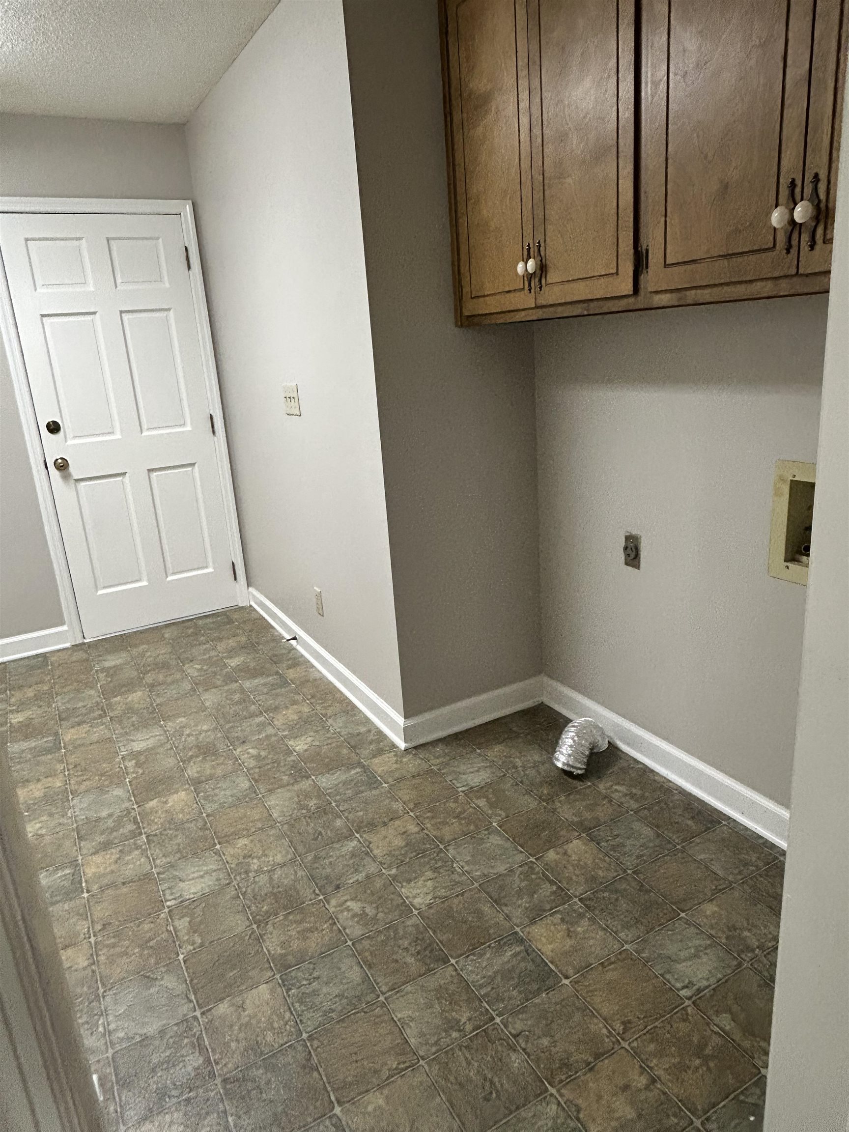 386 East Killarney Lake Moore, SC 29369 - Photo 10 of 39