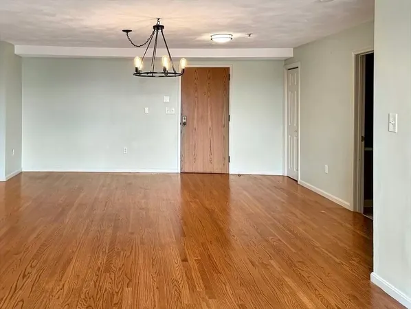 $2,900 | 39 Parlin Street, Unit 404, Everett, MA 02149