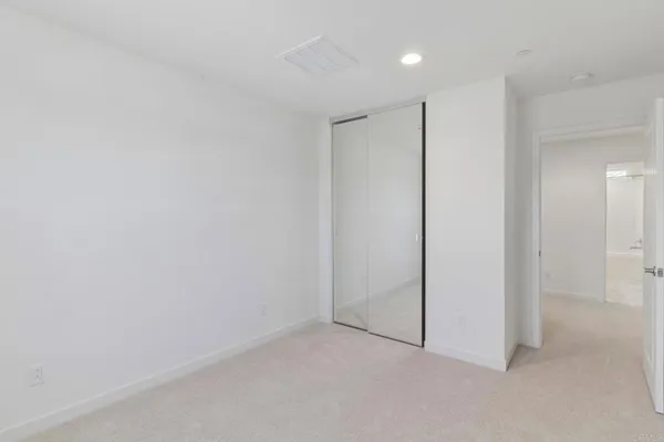$899,990 | 717 Kingbird Loop, Oceanside, CA 92058