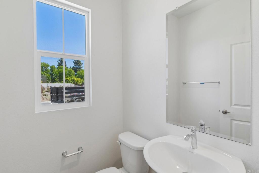 717 Kingbird Loop Oceanside, CA 92058 - Photo 24 of 35