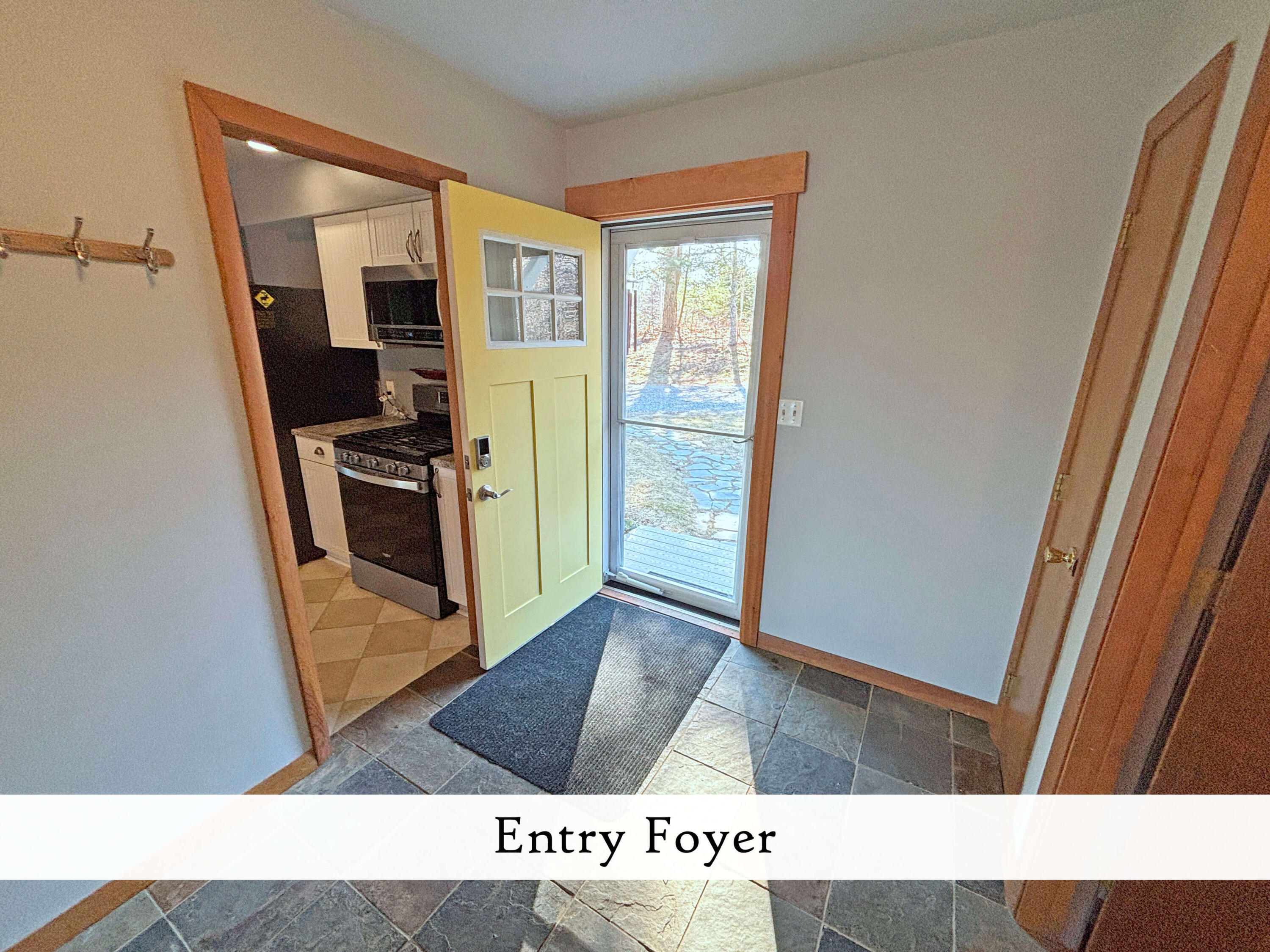 313 East Side Road Sorrento, ME 04677 - Photo 28 of 98 Foyer (2), label