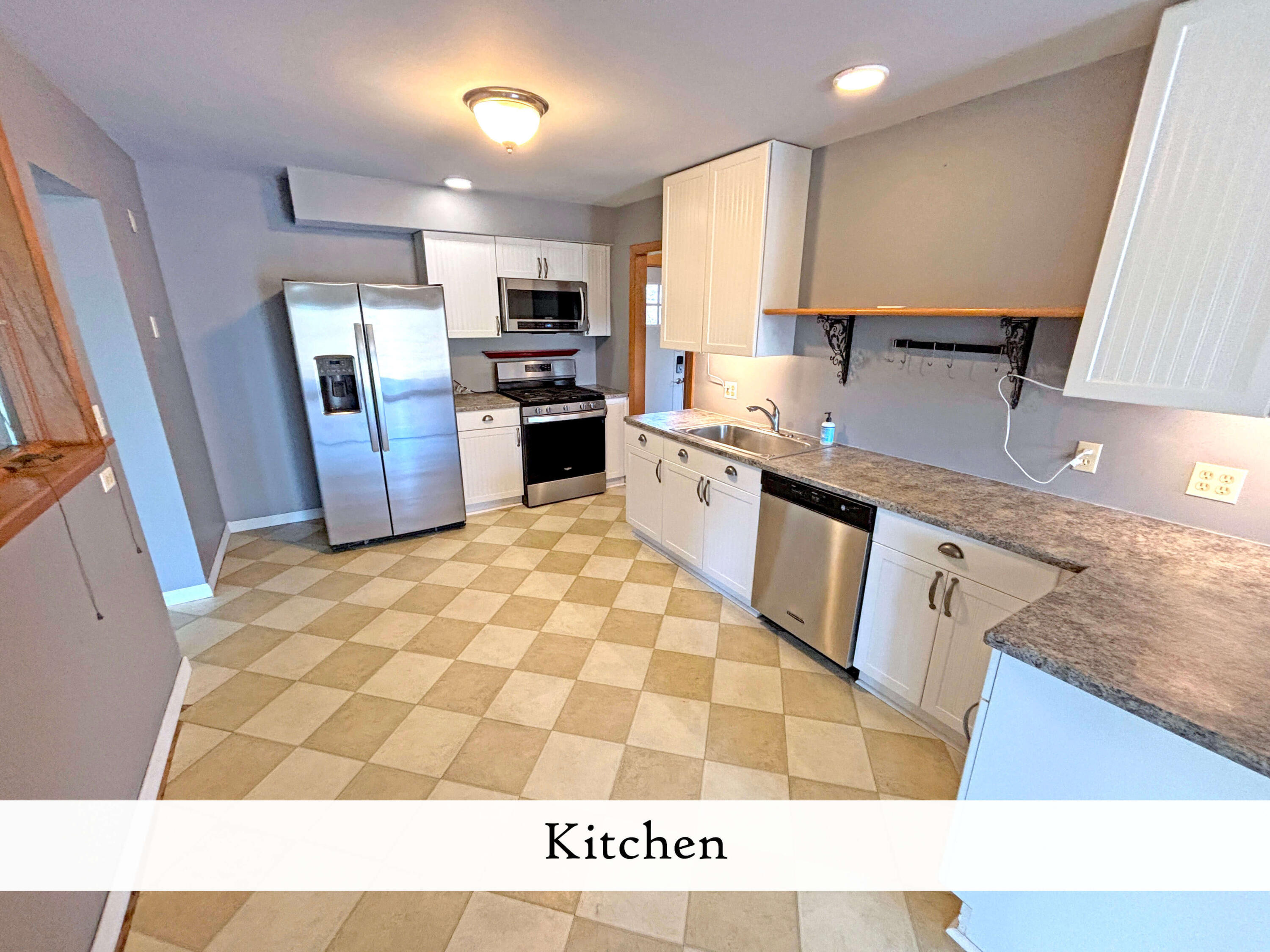 313 East Side Road Sorrento, ME 04677 - Photo 38 of 98 Kitchen (2), label