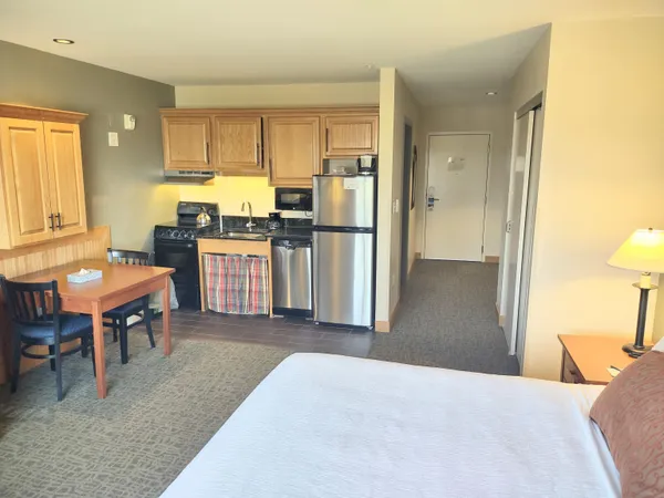 $64,000 | 228 East Mountain Road, Unit A HCP GRAND HOTEL 161 I (TALABAC ET AL), Killington, VT 05751