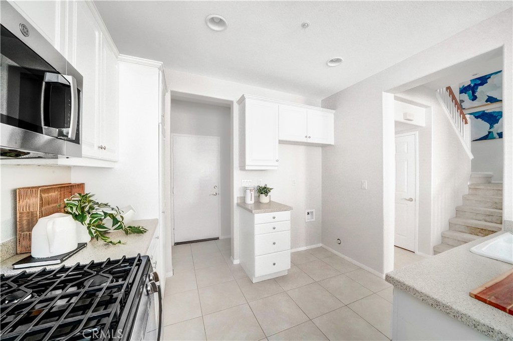 6 Chadron Circle Ladera Ranch, CA 92694 - Photo 12 of 45 a living room with furniture and a flat screen tv