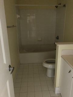 5900 West Sample Road, Unit 204 Coral Springs, FL 33067 - Photo 9 of 10 GUEST BATH
