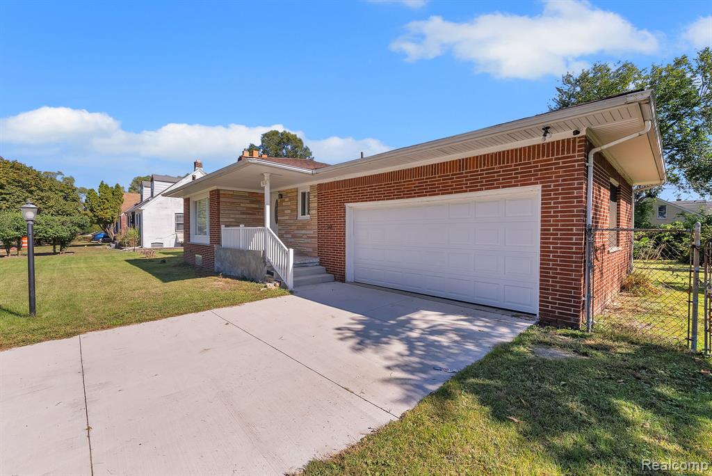 3111 Moore Street Inkster, MI 48141 - Photo 5 of 28 Gallery Image 5