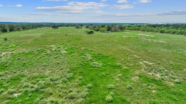 $71,400 | Lot 7 County Road 402, Flatonia, TX 78941