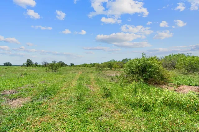 $71,400 | Lot 7 County Road 402, Flatonia, TX 78941