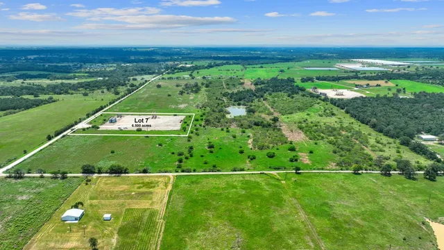 $71,400 | Lot 7 County Road 402, Flatonia, TX 78941