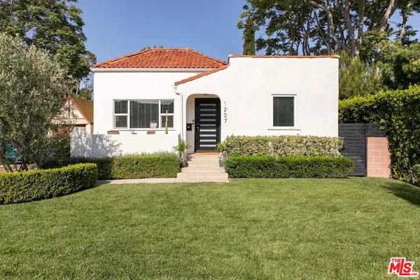 $6,200 | 1207 Reynolds Drive, Glendale, CA 91205