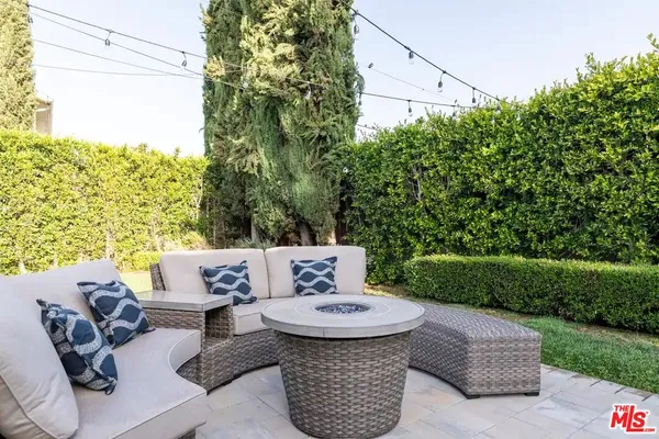 $6,200 | 1207 Reynolds Drive, Glendale, CA 91205