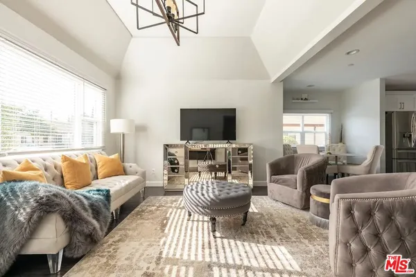 $6,200 | 1207 Reynolds Drive, Glendale, CA 91205