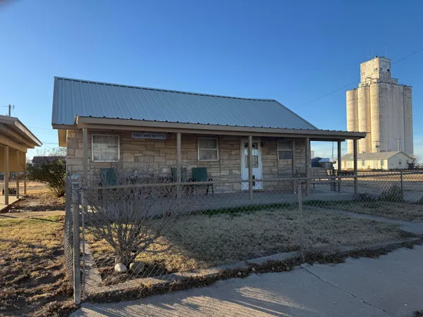 $128,000 | 204 Ave L, Sunray, TX 79086