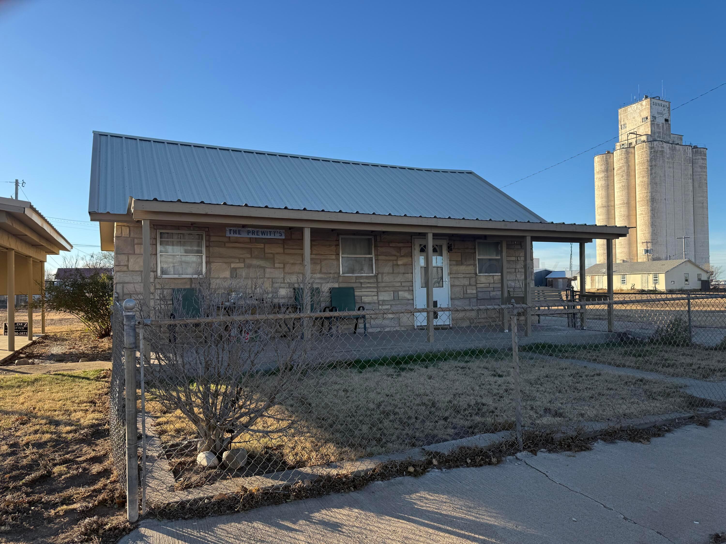 204 Ave L Sunray, TX 79086 - Photo 4 of 4 IMG_1081