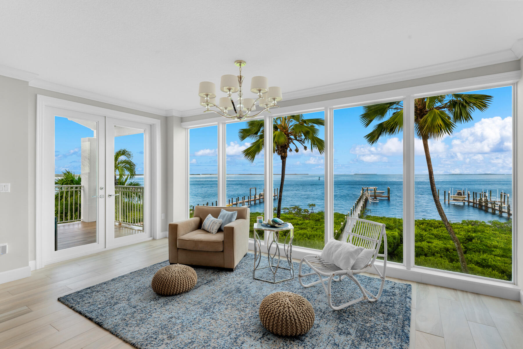 108 North Bounty Lane Key Largo, FL 33037 - Photo 43 of 79 a living room with patio furniture and a potted plant