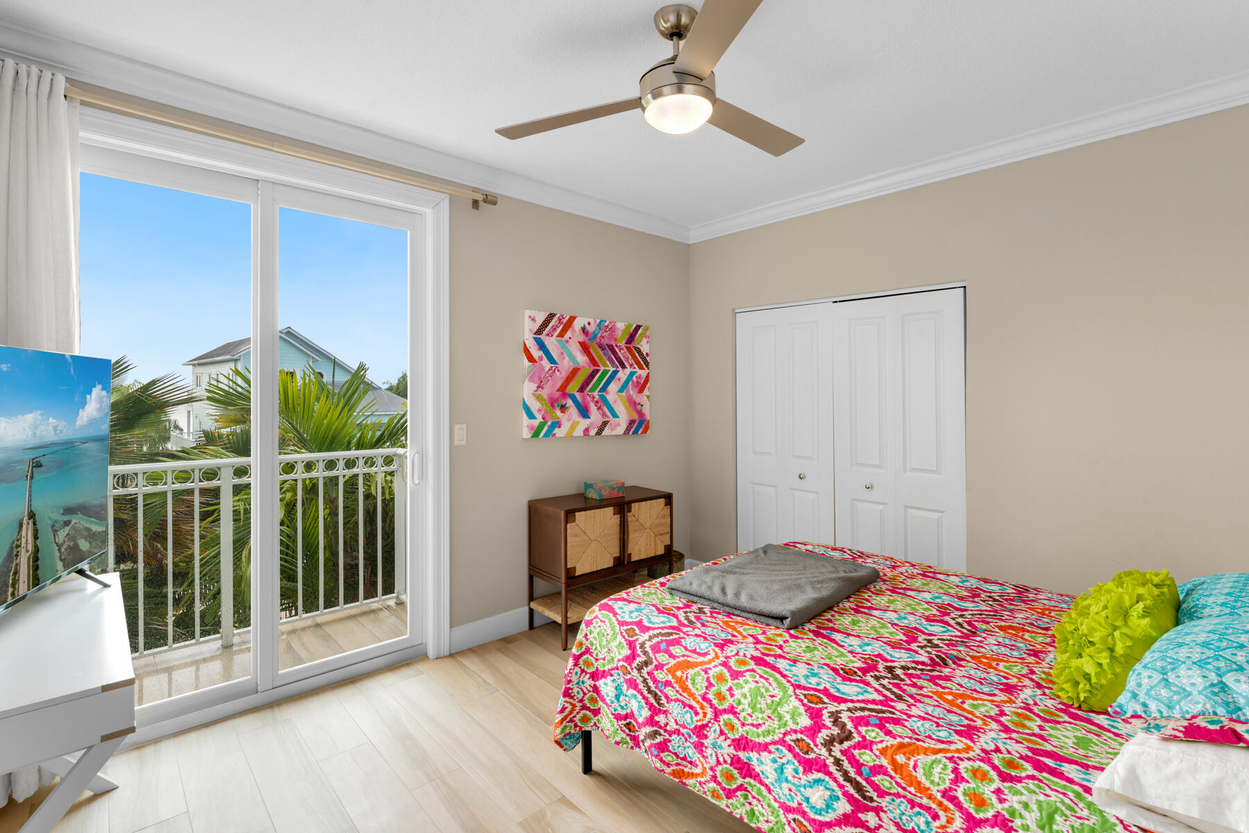 108 North Bounty Lane Key Largo, FL 33037 - Photo 61 of 79 2nd guest suite 2nd level