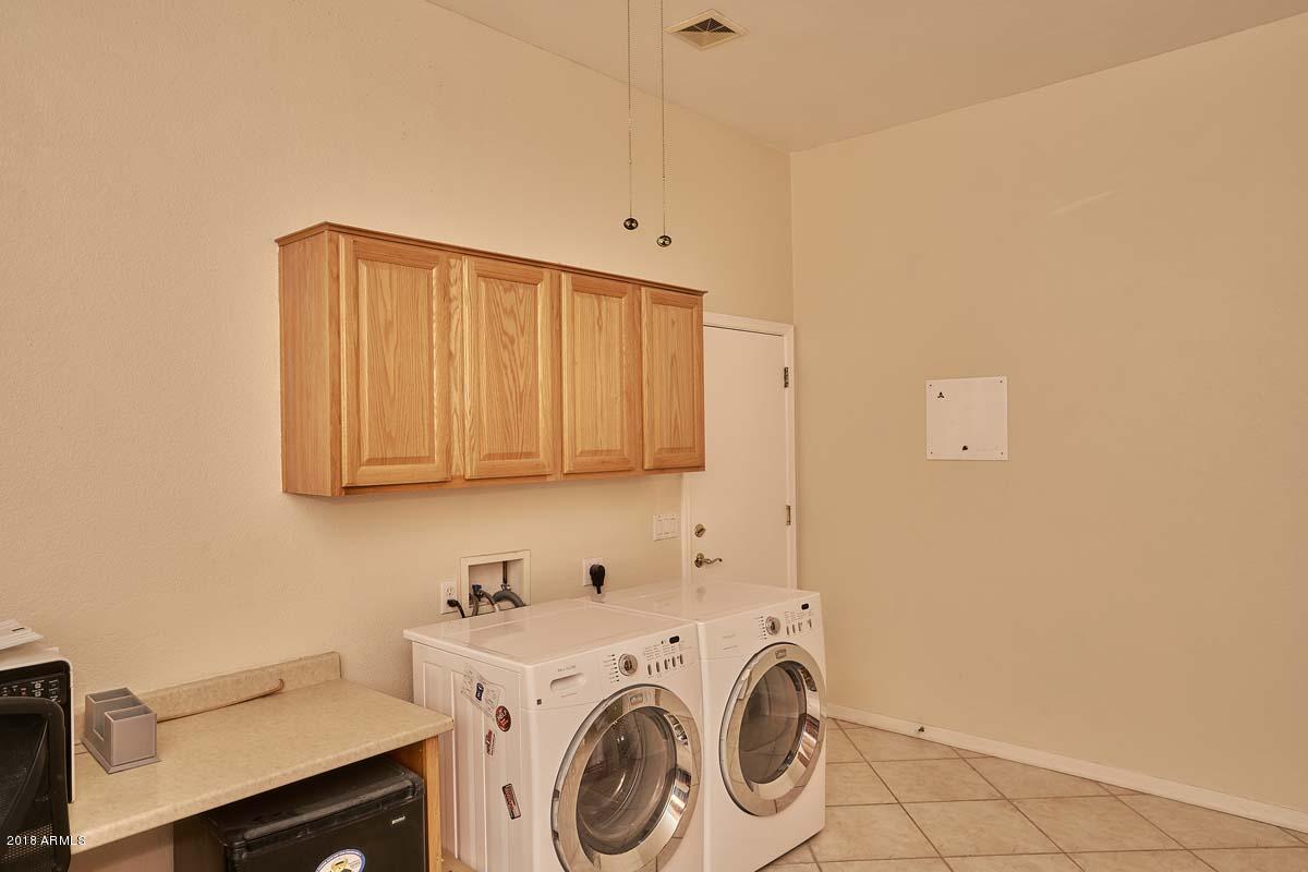 4421 East Walnut Road Gilbert, AZ 85297 - Photo 21 of 67 Laundry Room