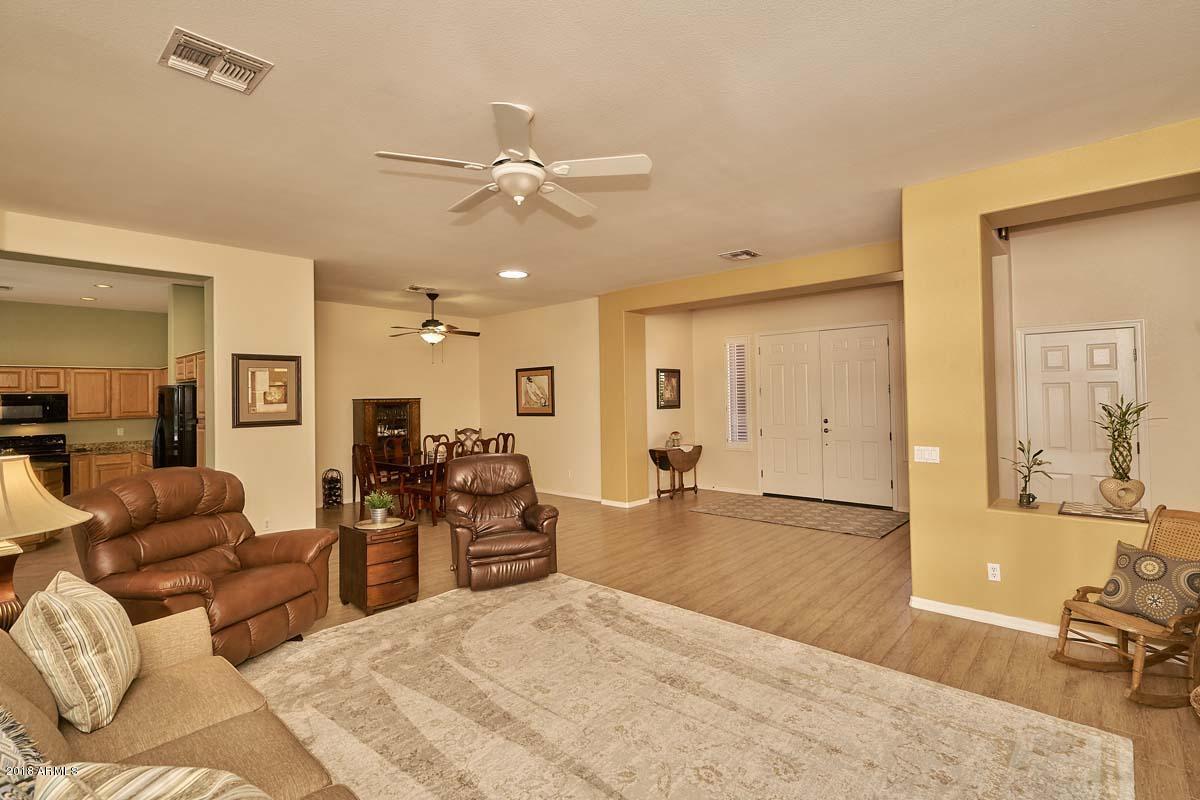 4421 East Walnut Road Gilbert, AZ 85297 - Photo 6 of 67 Great Room-Dining Room