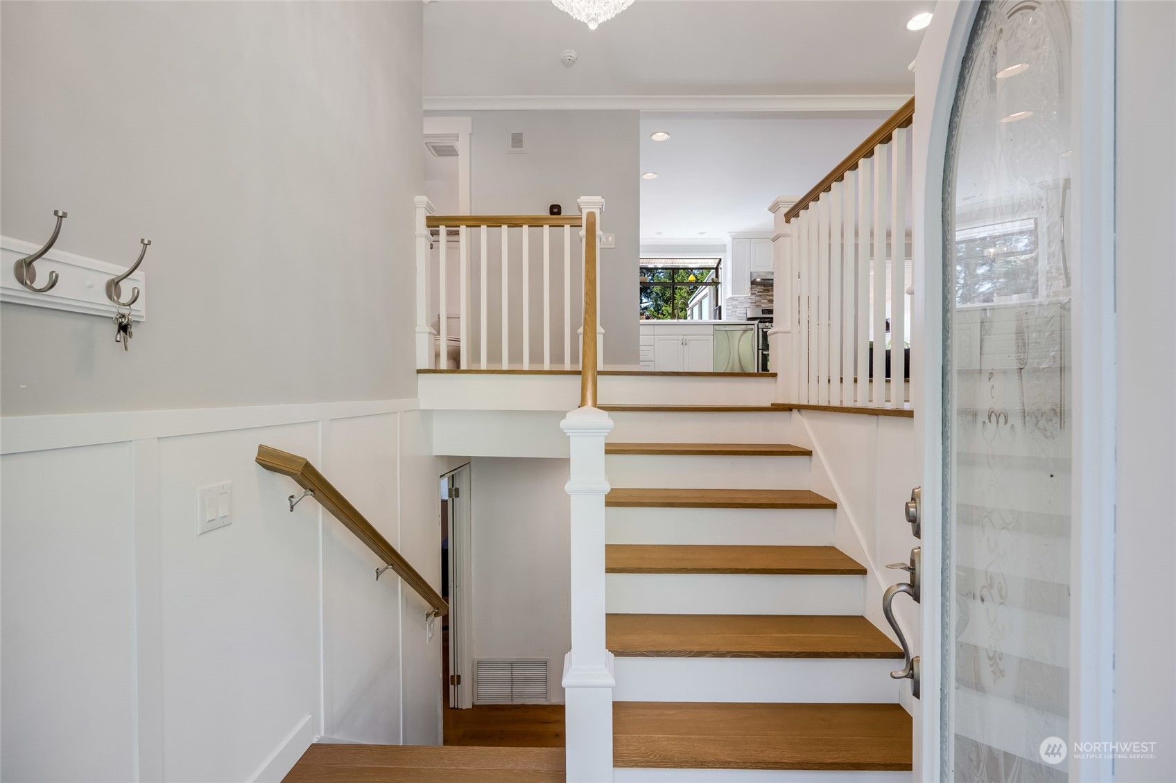 23010 East Echo Lake Road Snohomish, WA 98296 - Photo 3 of 34 Gallery Image 3