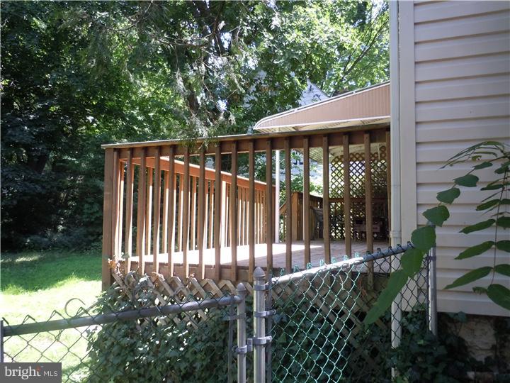 415 Byberry Road Philadelphia, PA 19116 - Photo 20 of 25 Deck