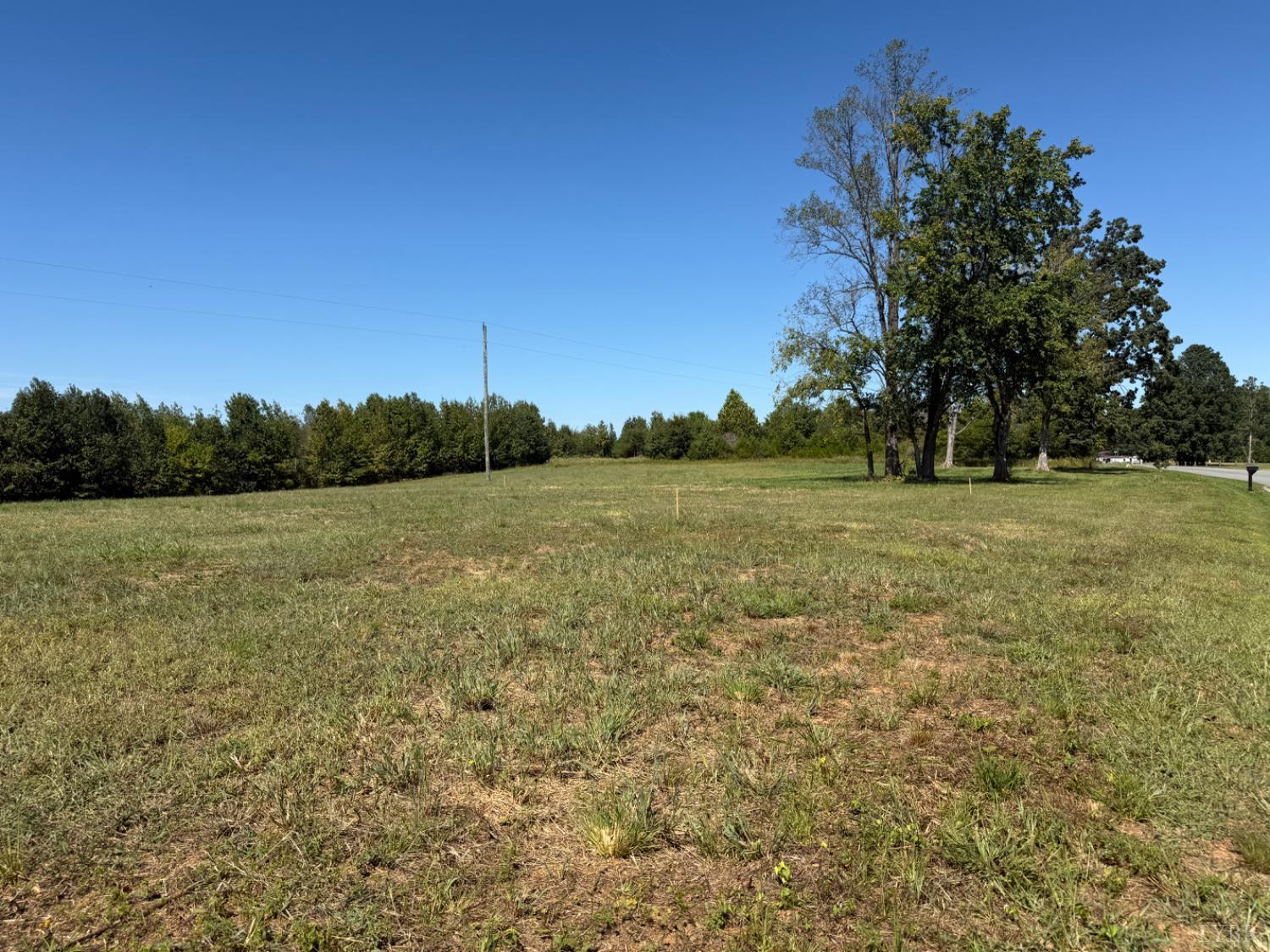 1 Coles Ferry Road Nathalie, VA 24577 - Photo 7 of 8 a view of a field with an outdoor space