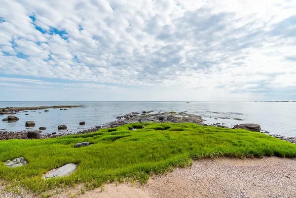 $25,000 | 55 Vineyard Place, Guilford, CT 06437