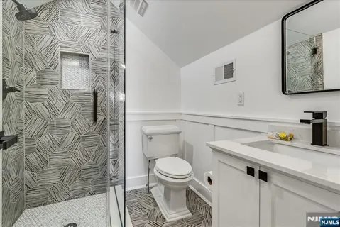 $1,900,000 | 27 Montclair Avenue, Montclair, NJ 07042