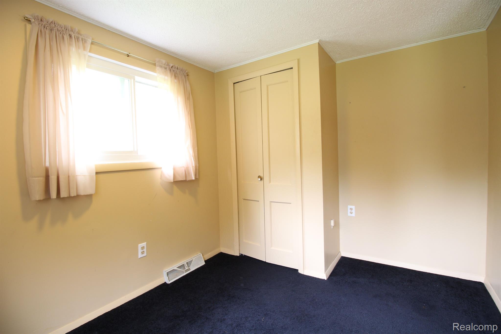 6679 Jones Road North Branch, MI 48461 - Photo 16 of 31 Gallery Image 16