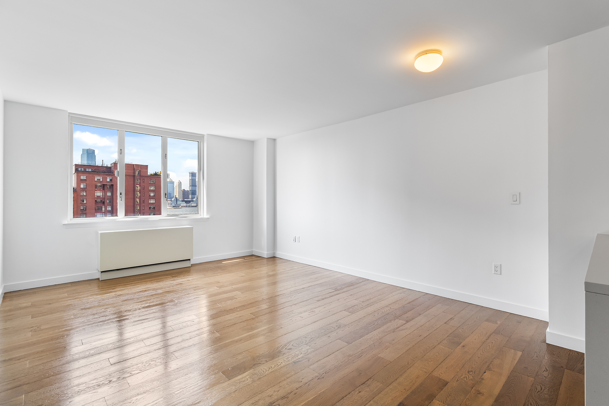 225 Rector Place, Unit 12R Manhattan, NY 10280 - Photo 6 of 17