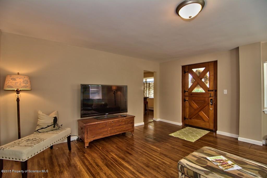 405 Venard Road Clarks Summit, PA 18411 - Photo 4 of 36 Gallery Image 4