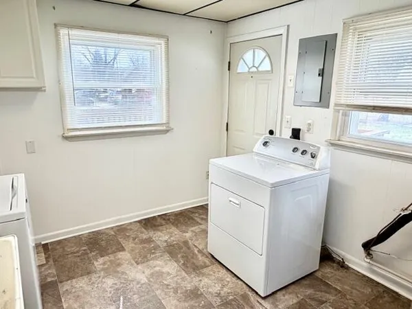 $1,375 | 6334 Hampden Street, Taylor, MI 48180