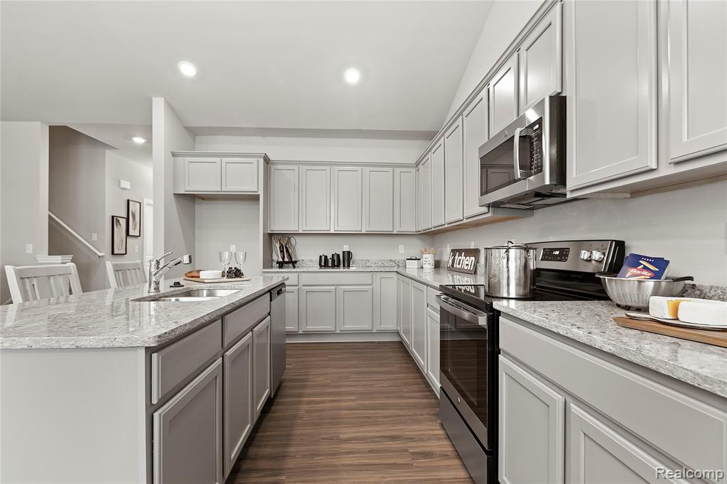 2239 Chase Drive, Unit 106 Howell, MI 48855 - Photo 4 of 14