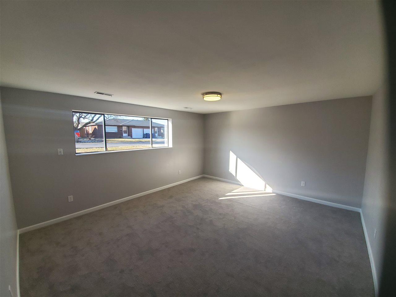 2920 North Stout Road Spokane, WA 99206 - Photo 8 of 17