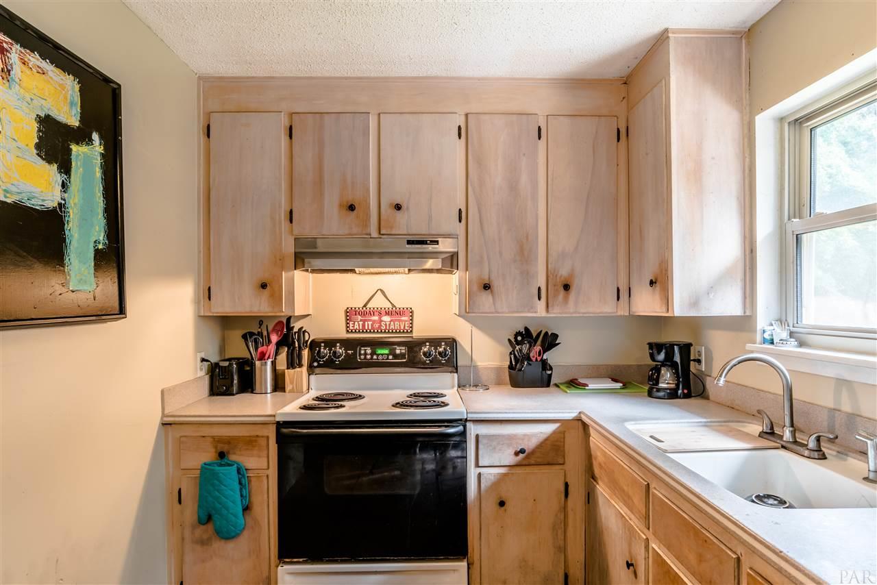 840 Lexington Road Pensacola, FL 32514 - Photo 5 of 18 Gallery Image 5