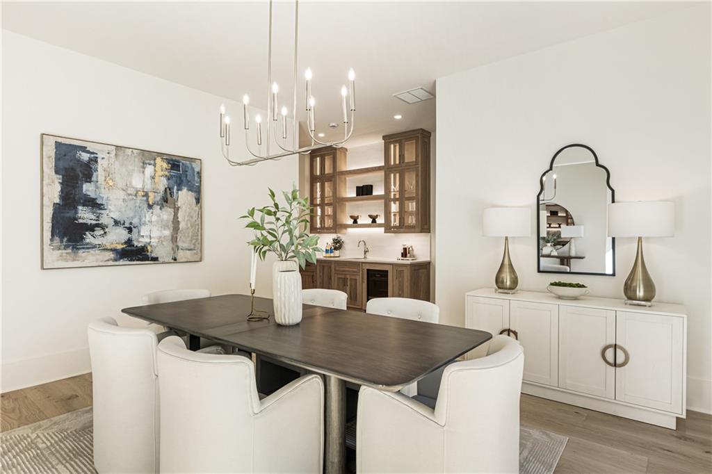 141 N Trace Alpharetta, GA 30009 - Photo 12 of 92