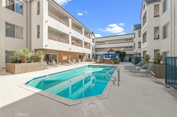$449,000 | 300 North El Molino Avenue, Unit 312, Pasadena, CA 91101