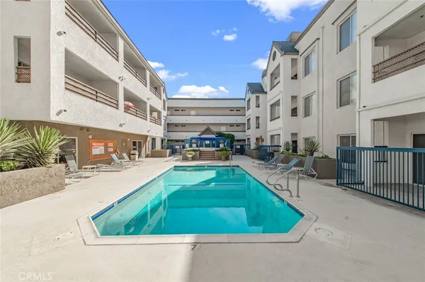 $449,000 | 300 North El Molino Avenue, Unit 312, Pasadena, CA 91101