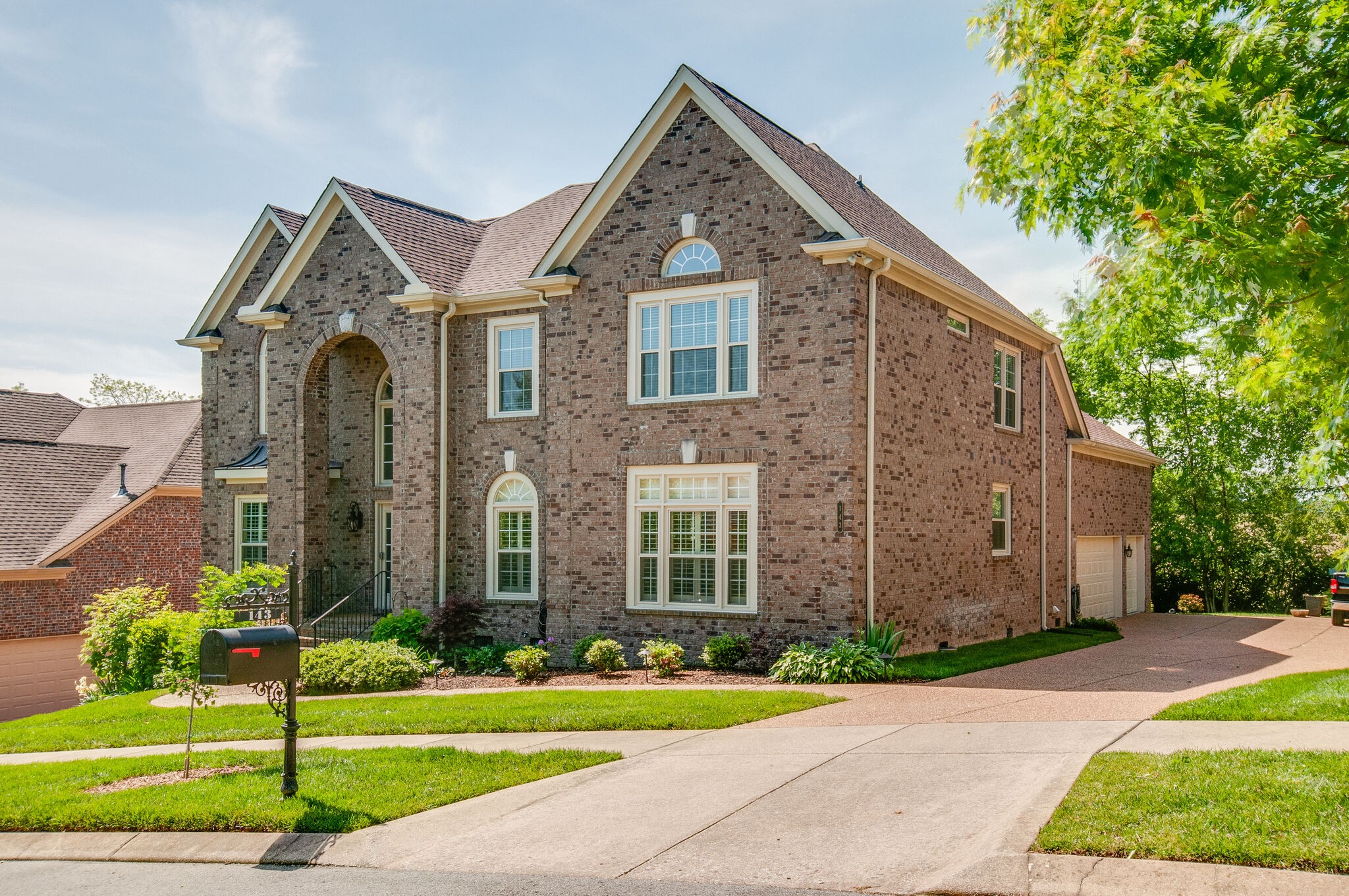 143 Circuit Road Franklin, TN 37064 - Photo 2 of 28 Gallery Image 2