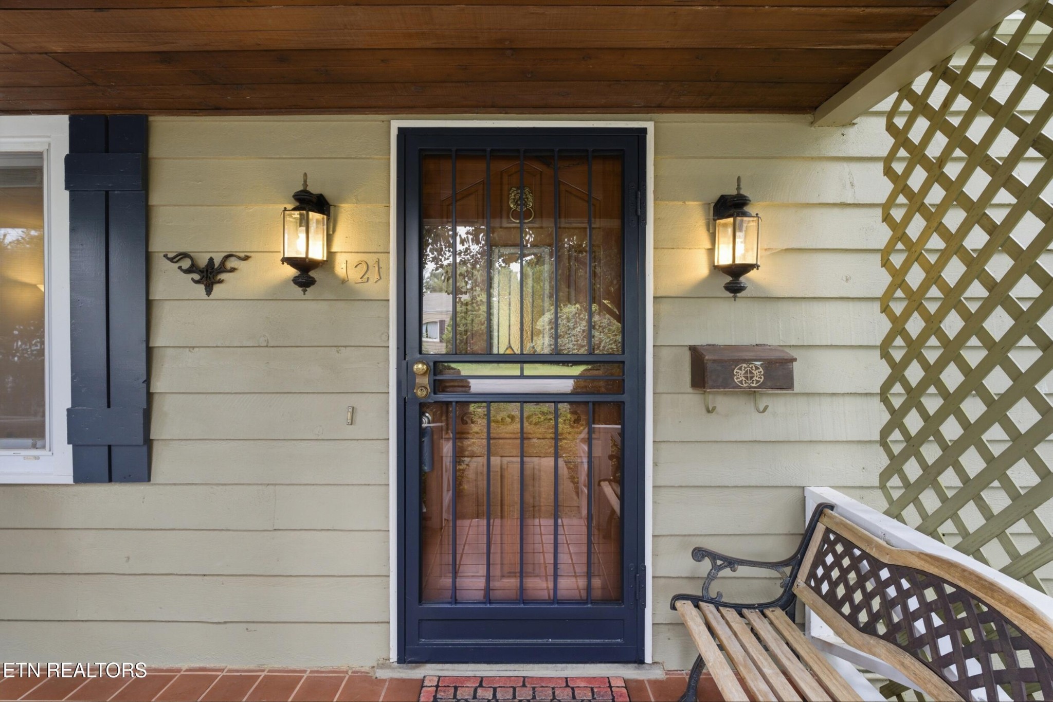 121 Salem Road Oak Ridge, TN 37830 - Photo 4 of 35 Gallery Image 4