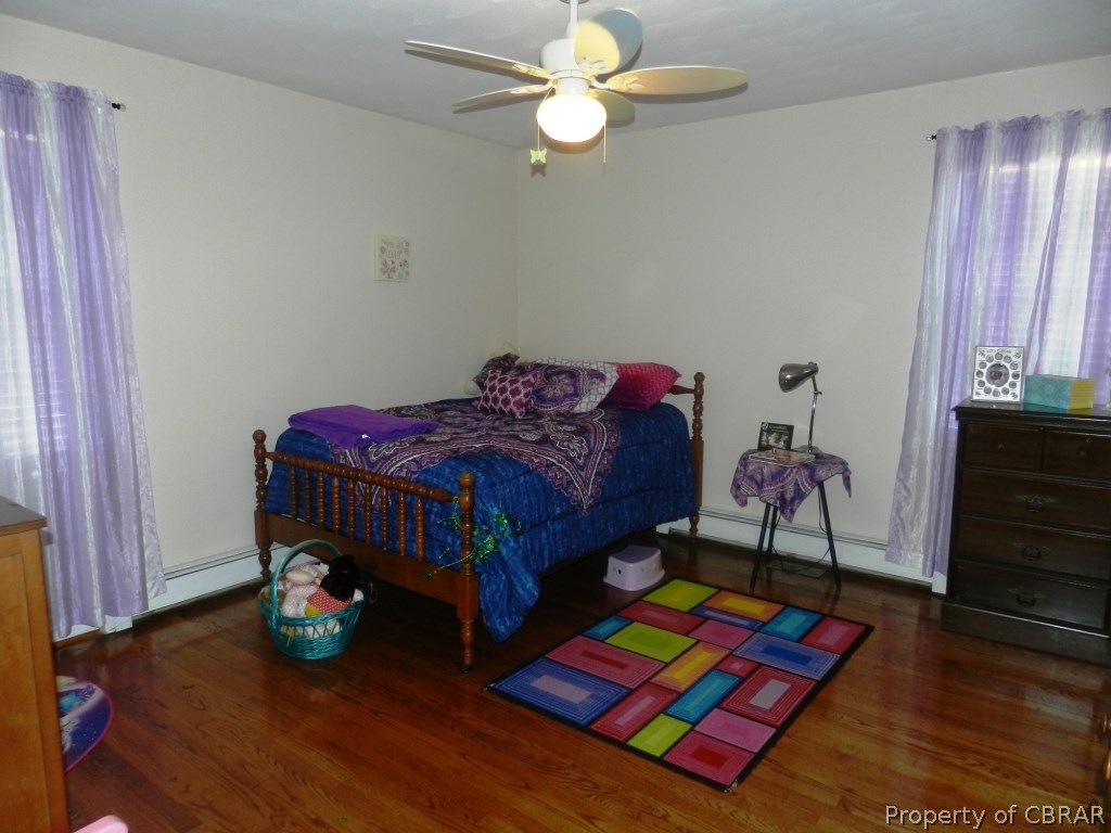 7259 Independence Road Gloucester, VA 23061 - Photo 12 of 18 Bedroom 3, more hardwood floors and lots of space.