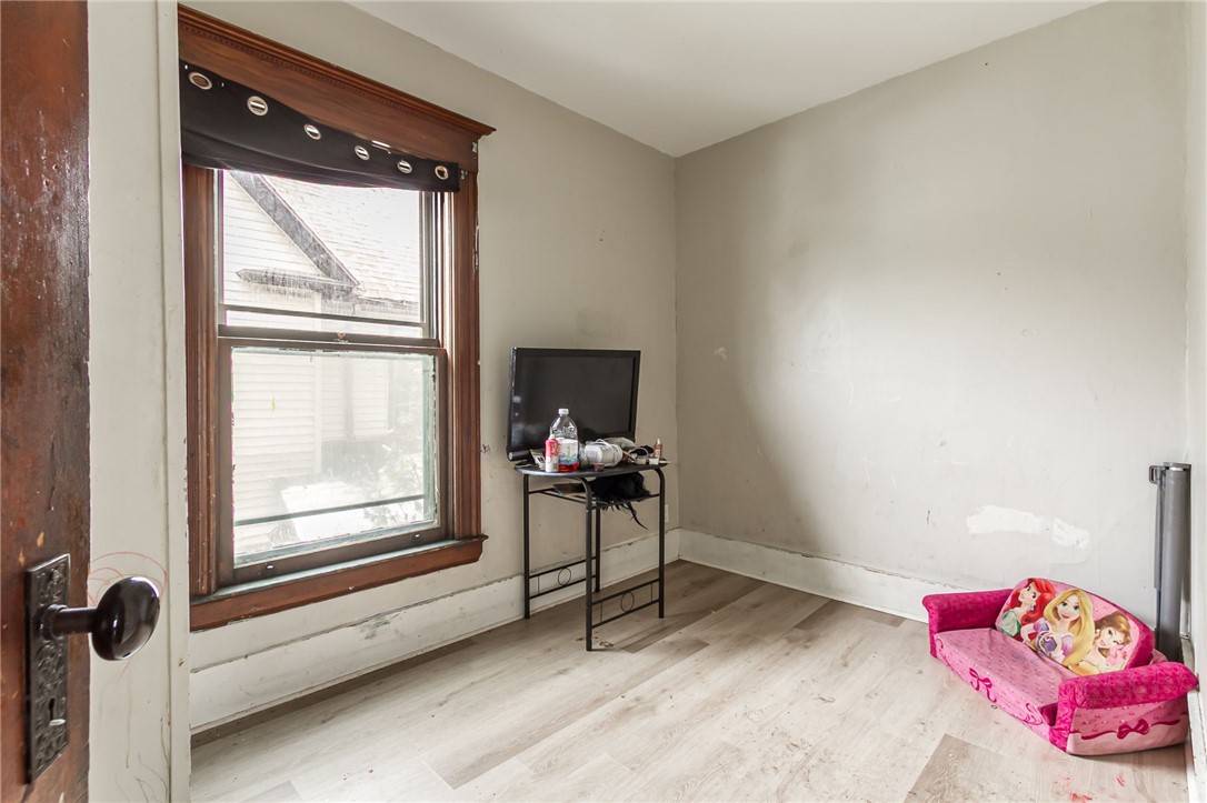 32 Fair Place Rochester, NY 14609 - Photo 14 of 18