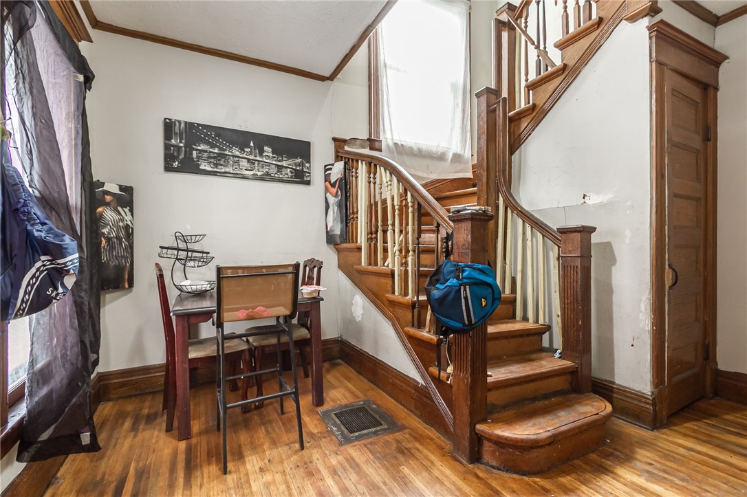 32 Fair Place Rochester, NY 14609 - Photo 5 of 18