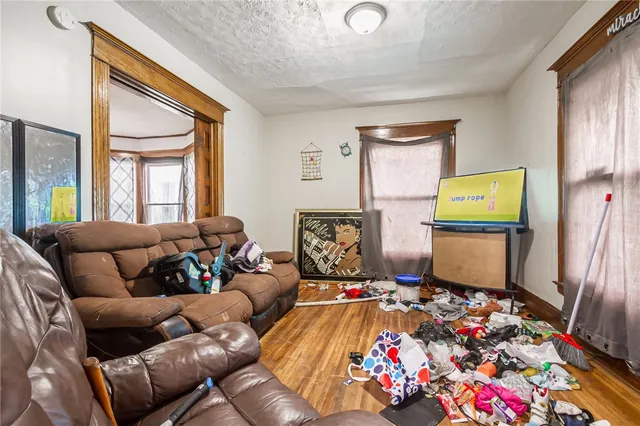 $125,000 | 32 Fair Place, Rochester, NY 14609