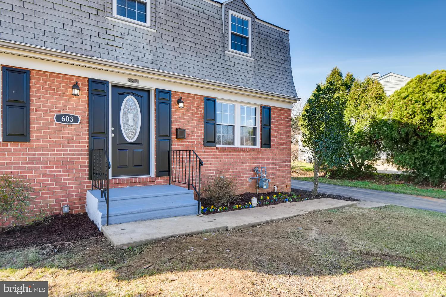 603 Crosby Road Baltimore, MD 21228 - Photo 2 of 28
