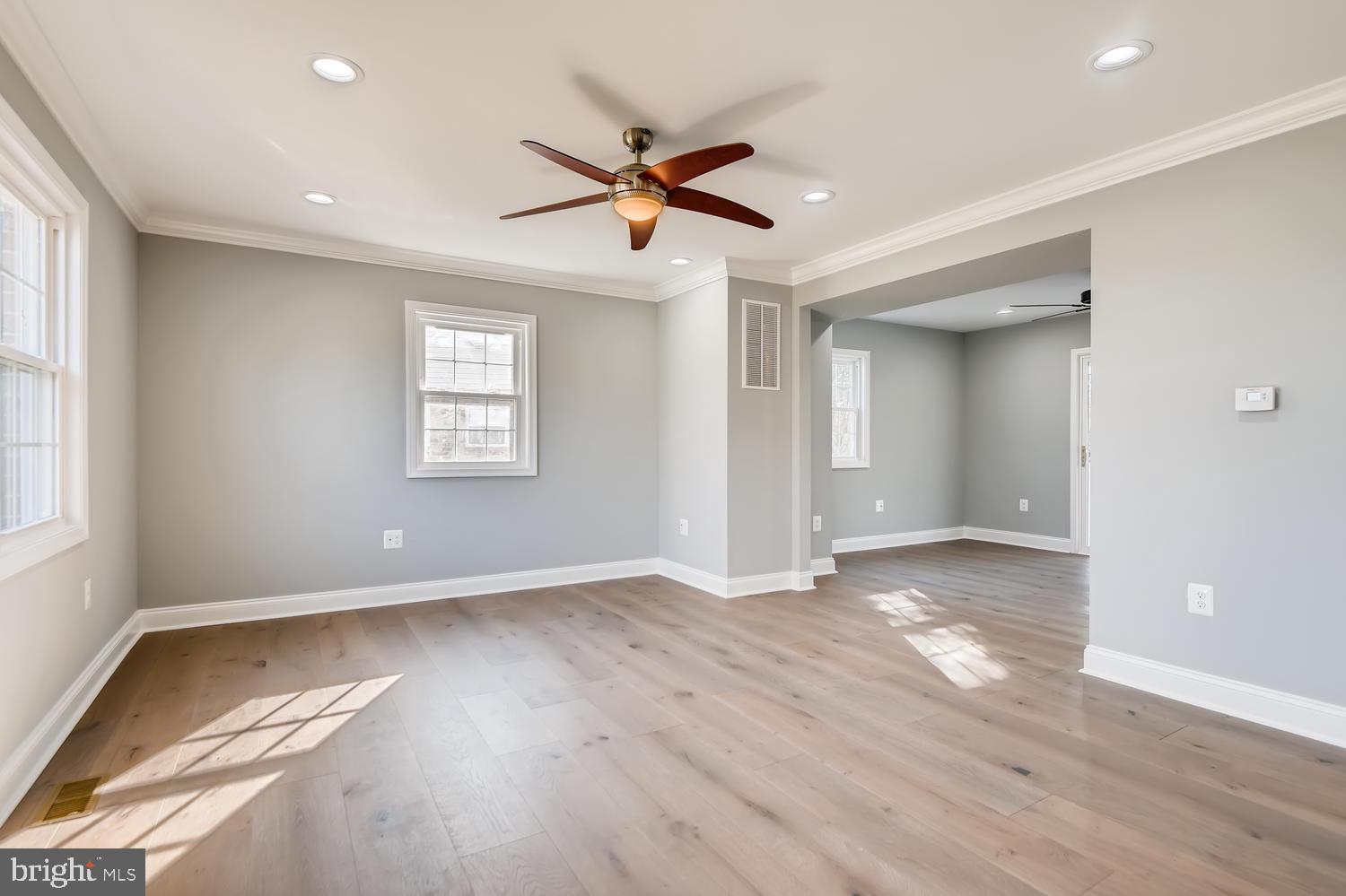 603 Crosby Road Baltimore, MD 21228 - Photo 3 of 28