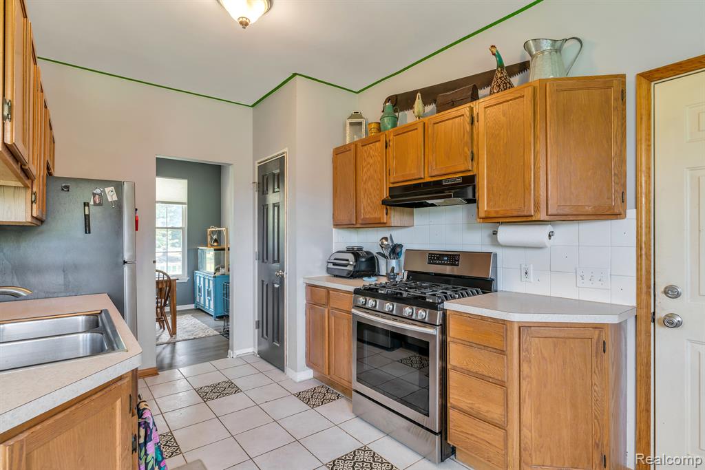 5389 Bentley Lake Road Howell, MI 48843 - Photo 17 of 48